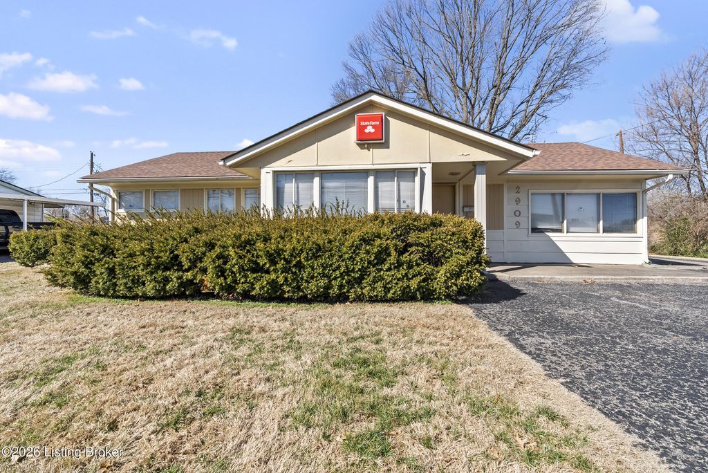 Photo of 2909 Hikes Ln, Louisville, KY 40218 (MLS # 1709698)