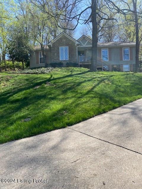 Photo 1 of 16 — 8916 Mountain Brook Ct, Louisville, KY 40272