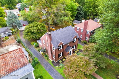 Photo of 3305 Oriole Dr, Audubon Park, KY 40213 (MLS # 1711349)