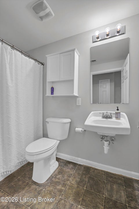 Tiny photo for 339 S Dorsey Ln, Louisville, KY 40223 (MLS # 1725611)