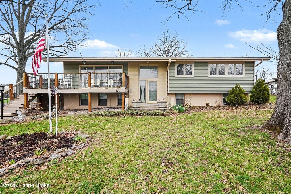 Photo of 176 Chilton Ct, Campbellsburg, KY 40011 (MLS # 1711131)