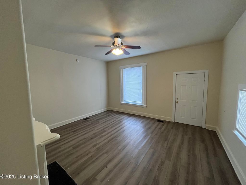 Photo of 1728 Rowan St, Louisville, KY 40203 (MLS # 1703489)