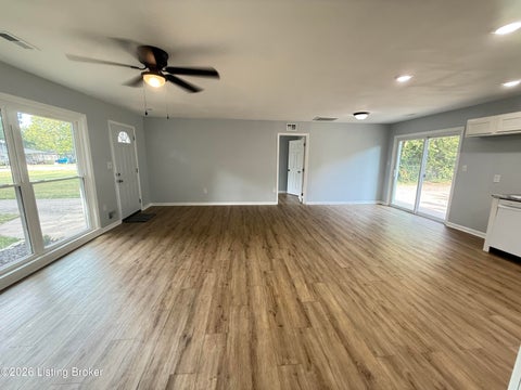 Homes For Sale - 4321 Dohn Ave<br/> Louisville, KY 40216