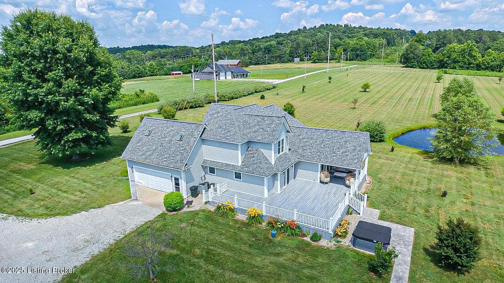 Photo of 173 Megan Way, Falls Of Rough, KY 40119 (MLS # 1706292)