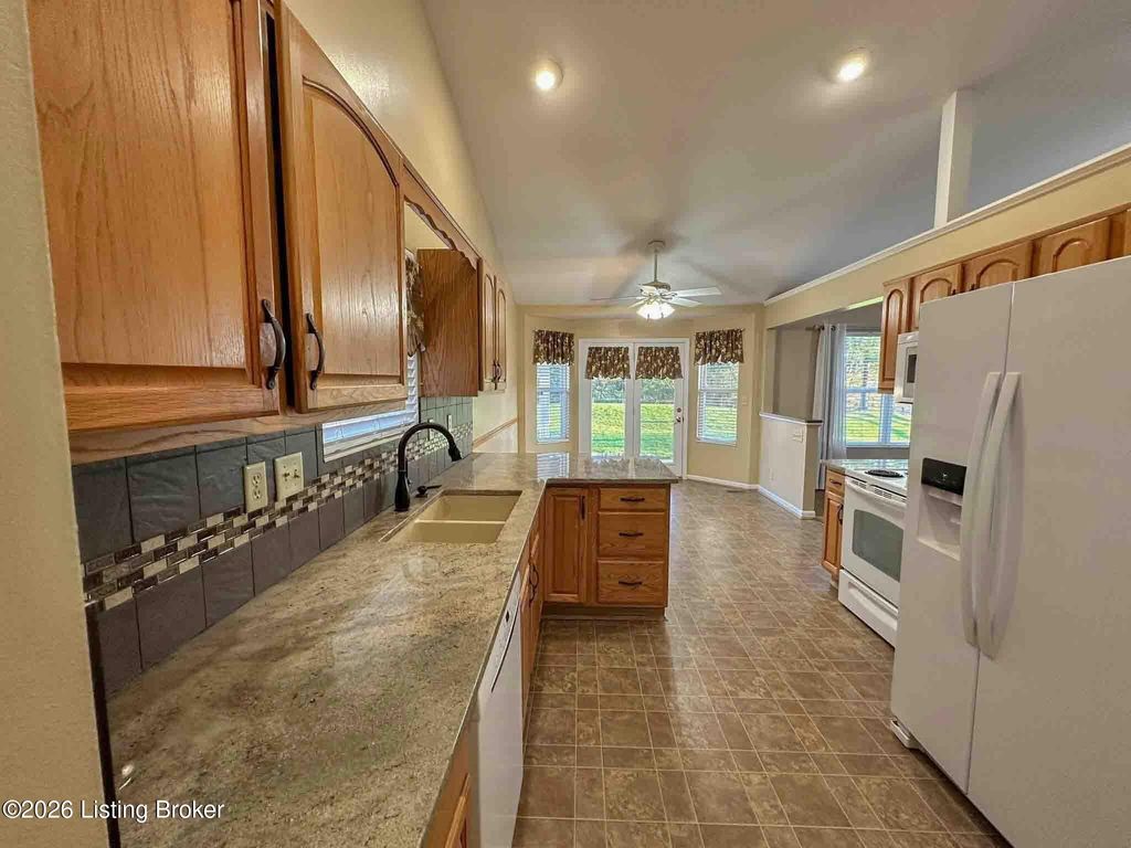 Photo of 1813 Forest Run Dr, Independence, KY 41051 (MLS # 1713056)