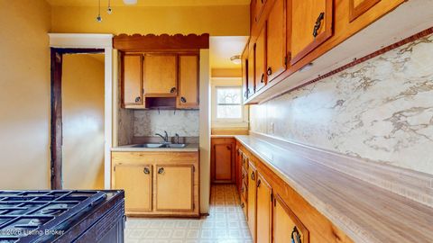 Tiny photo for 1430 Rufer Ave, Louisville, KY 40204 (MLS # 1711017)