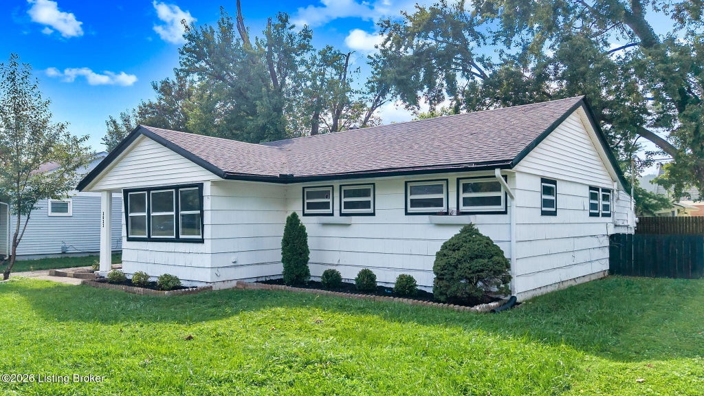 Photo of 3633 Johnston Way, Louisville, KY 40220 (MLS # 1727332)