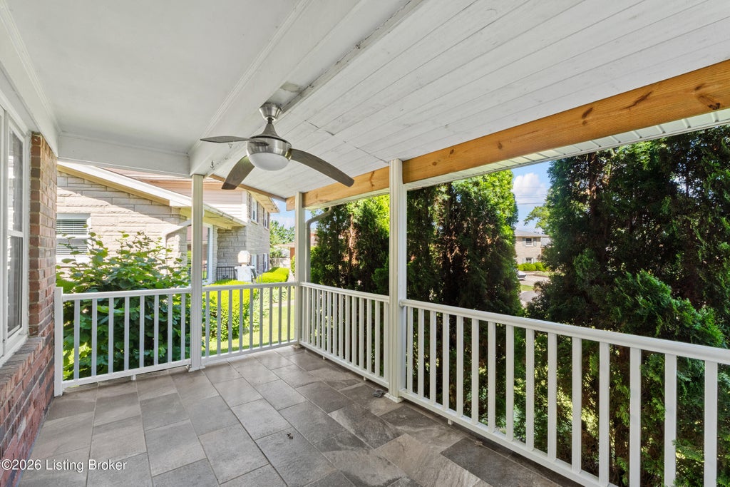 Photo of 7202 Lawnside Dr, Louisville, KY 40214 (MLS # 1731966)