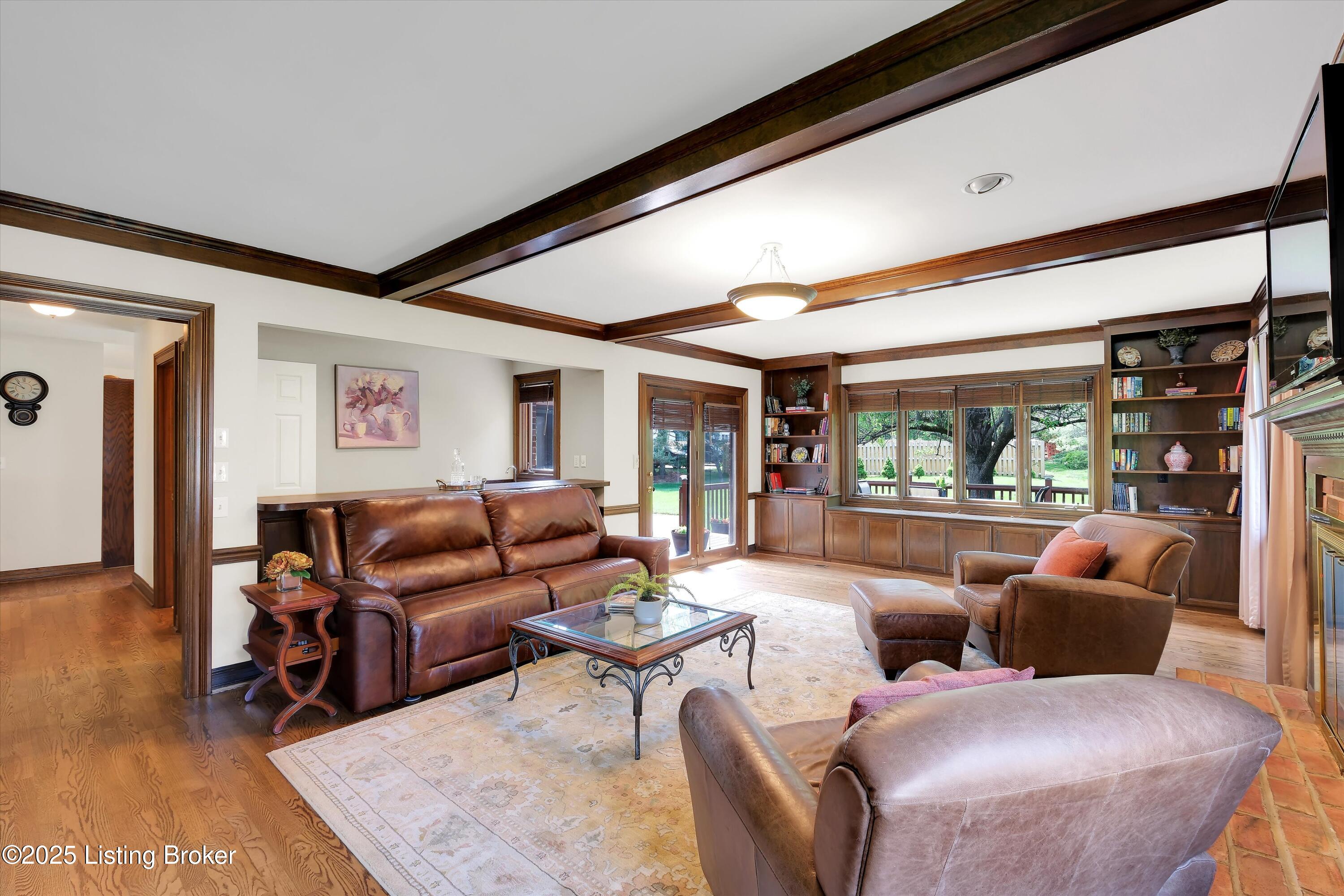 418 Glensford Dr, Louisville, Kentucky image 7