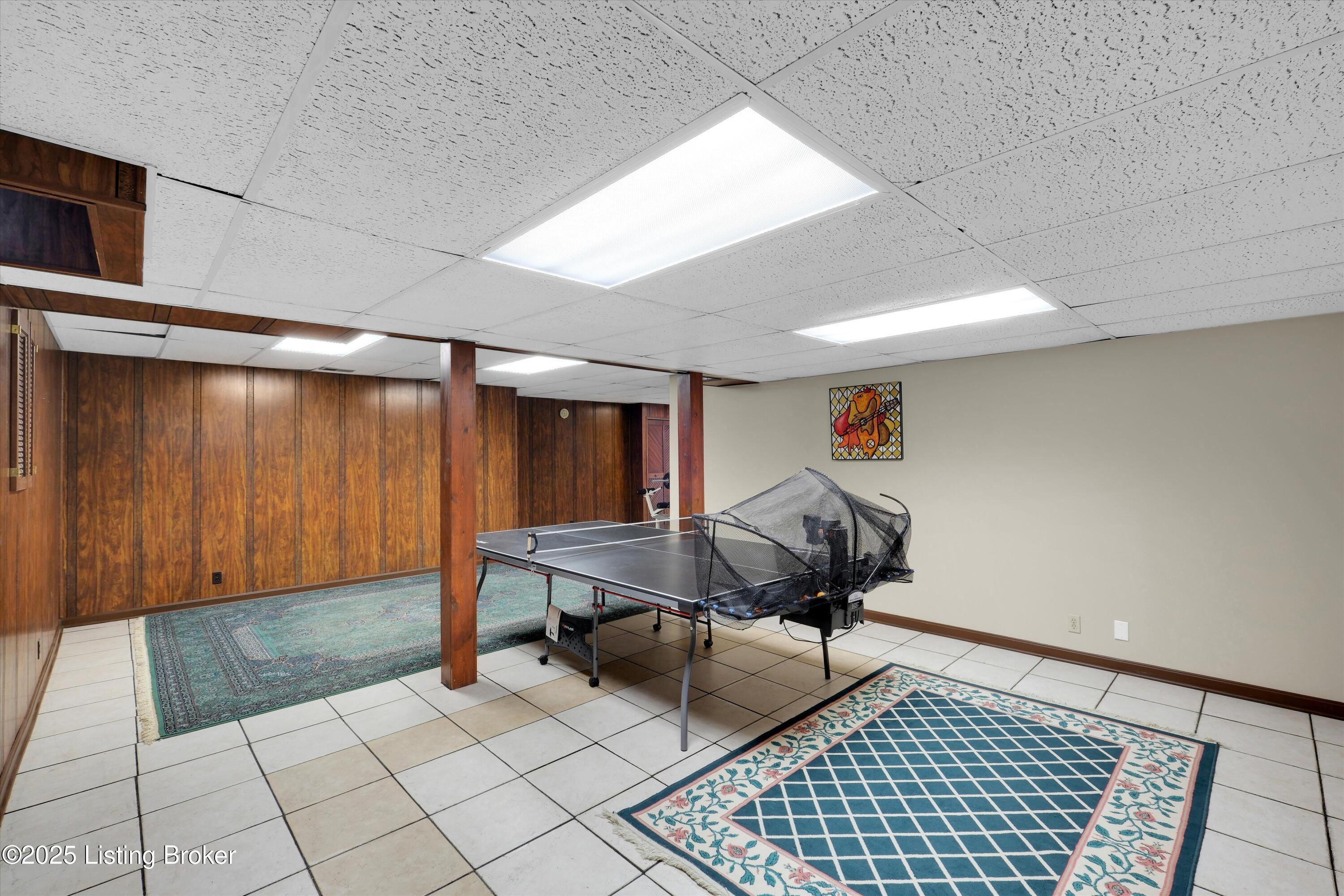 418 Glensford Dr, Louisville, Kentucky image 36
