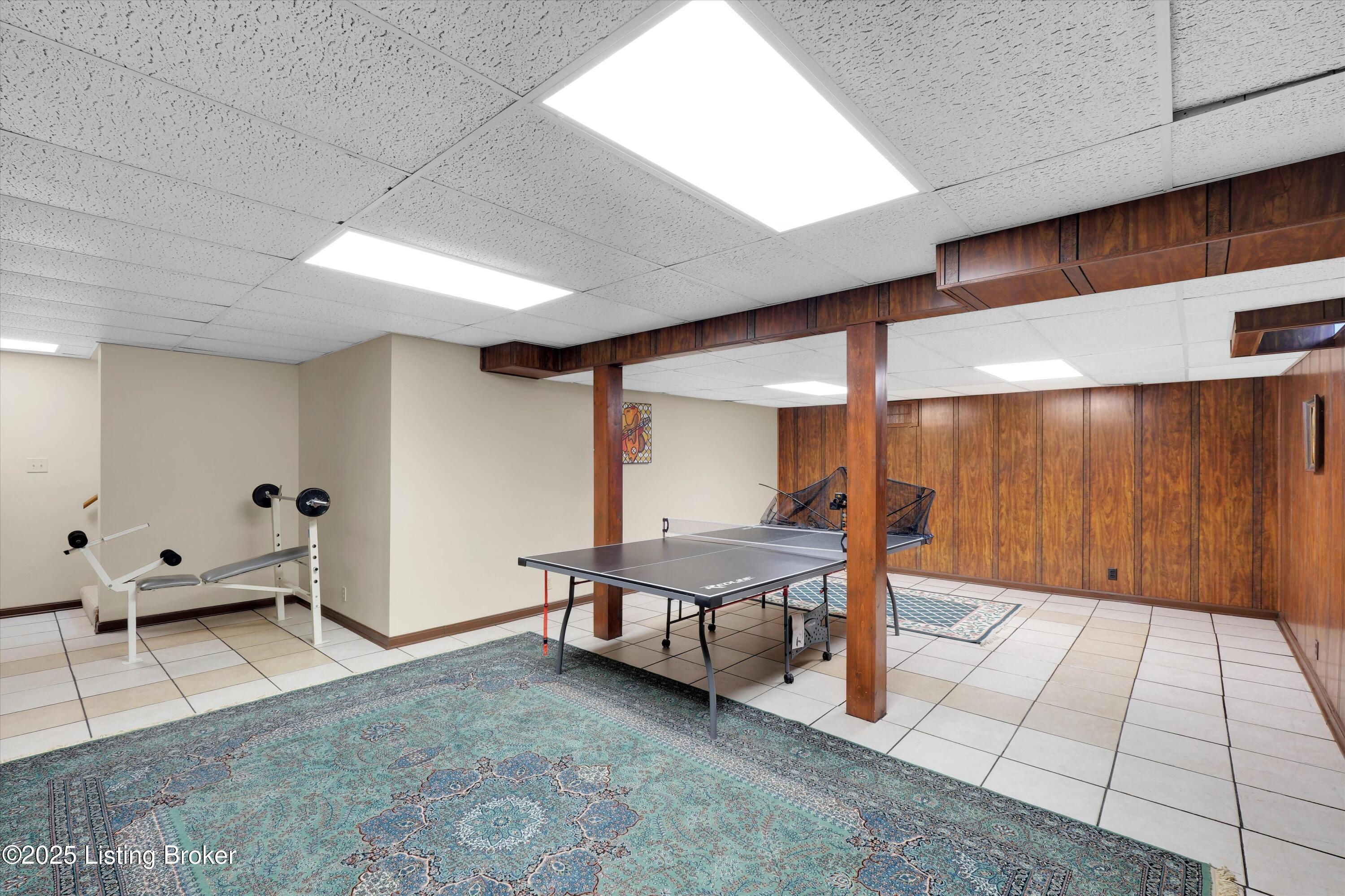 418 Glensford Dr, Louisville, Kentucky image 35