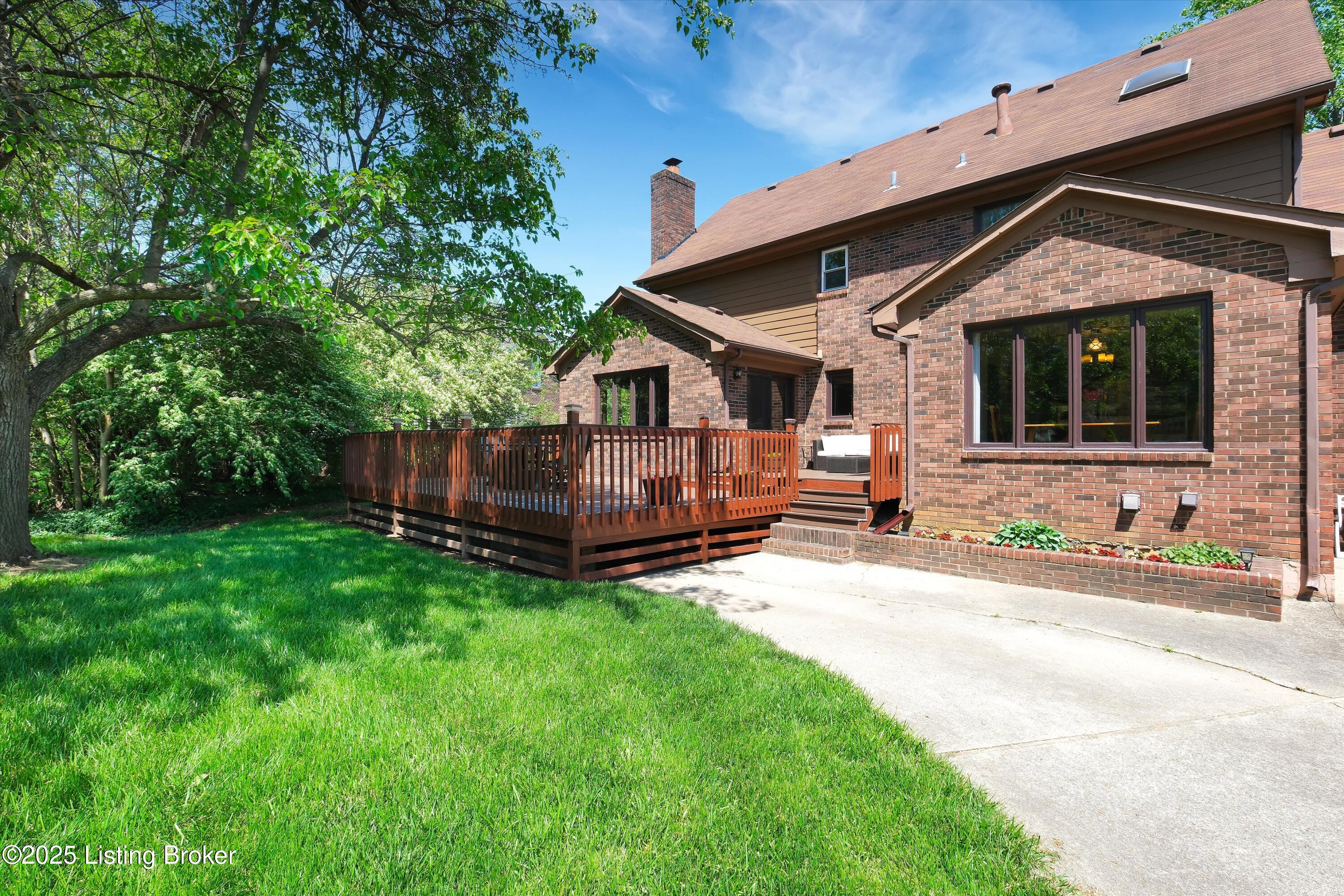 418 Glensford Dr, Louisville, Kentucky image 46