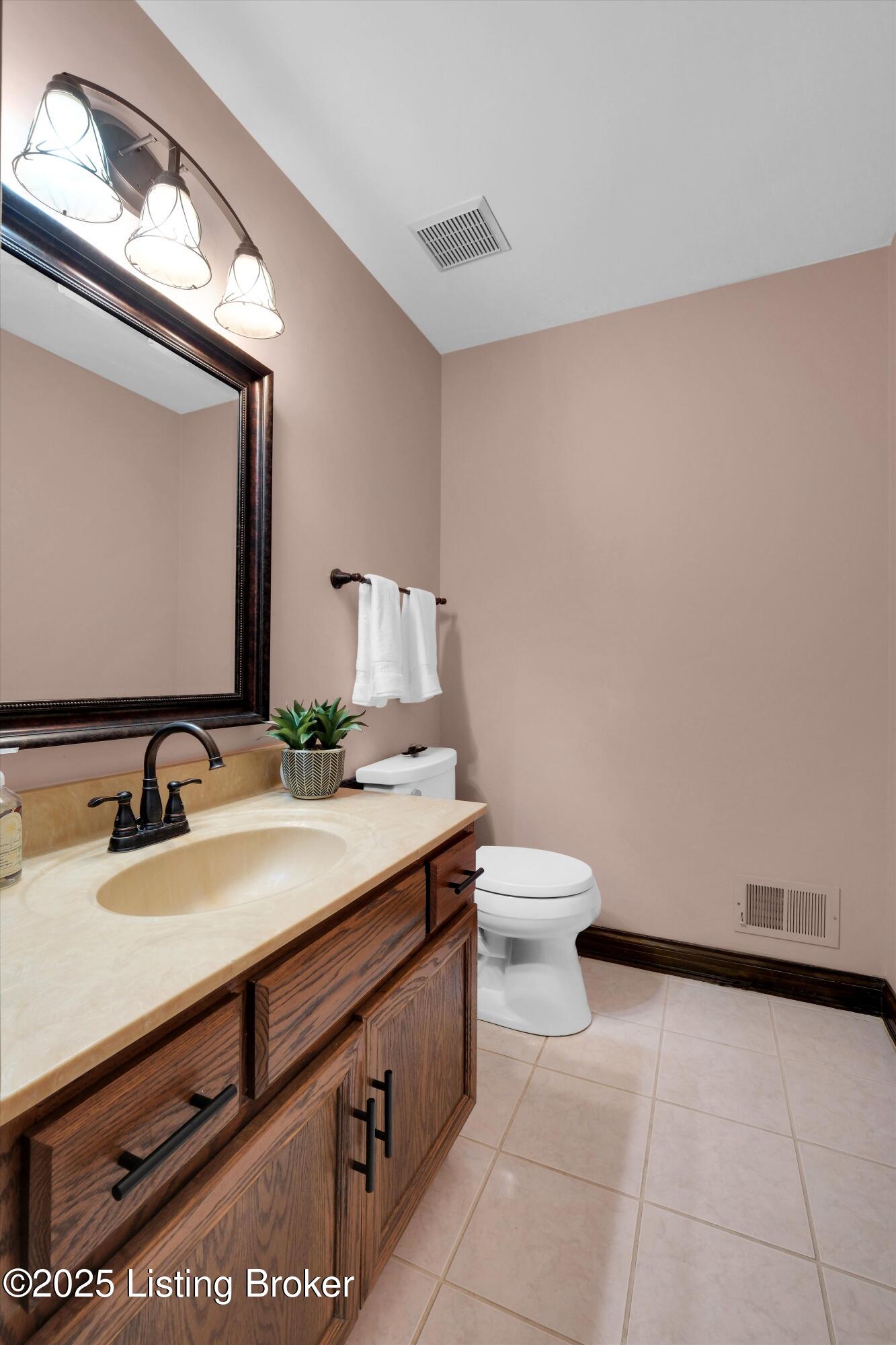 418 Glensford Dr, Louisville, Kentucky image 33