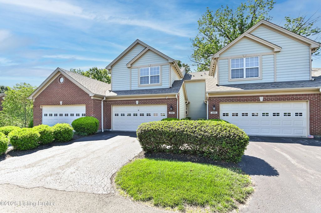 Photo of 4934 Merton Square, Louisville, KY 40241 (MLS # 1716913)
