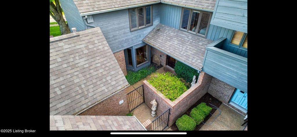 Photo of 4120 Mason Woods Ln, Owensboro, KY 42303 (MLS # 1705292)