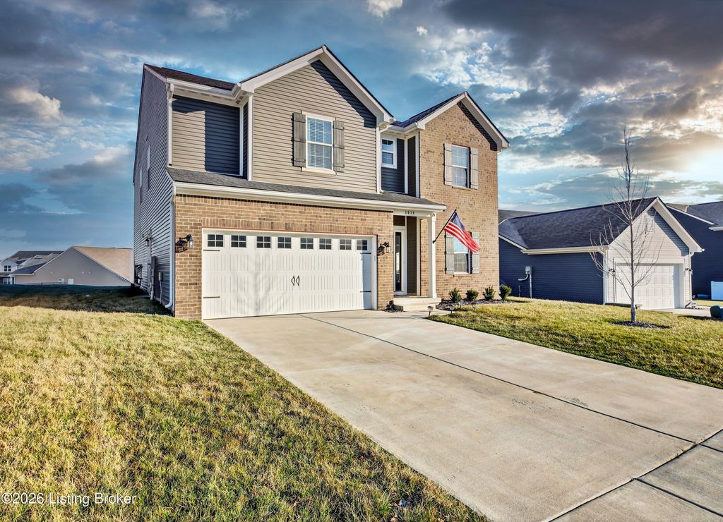 Photo of 1018 Stratton Way, Shelbyville, KY 40065 (MLS # 1706988)
