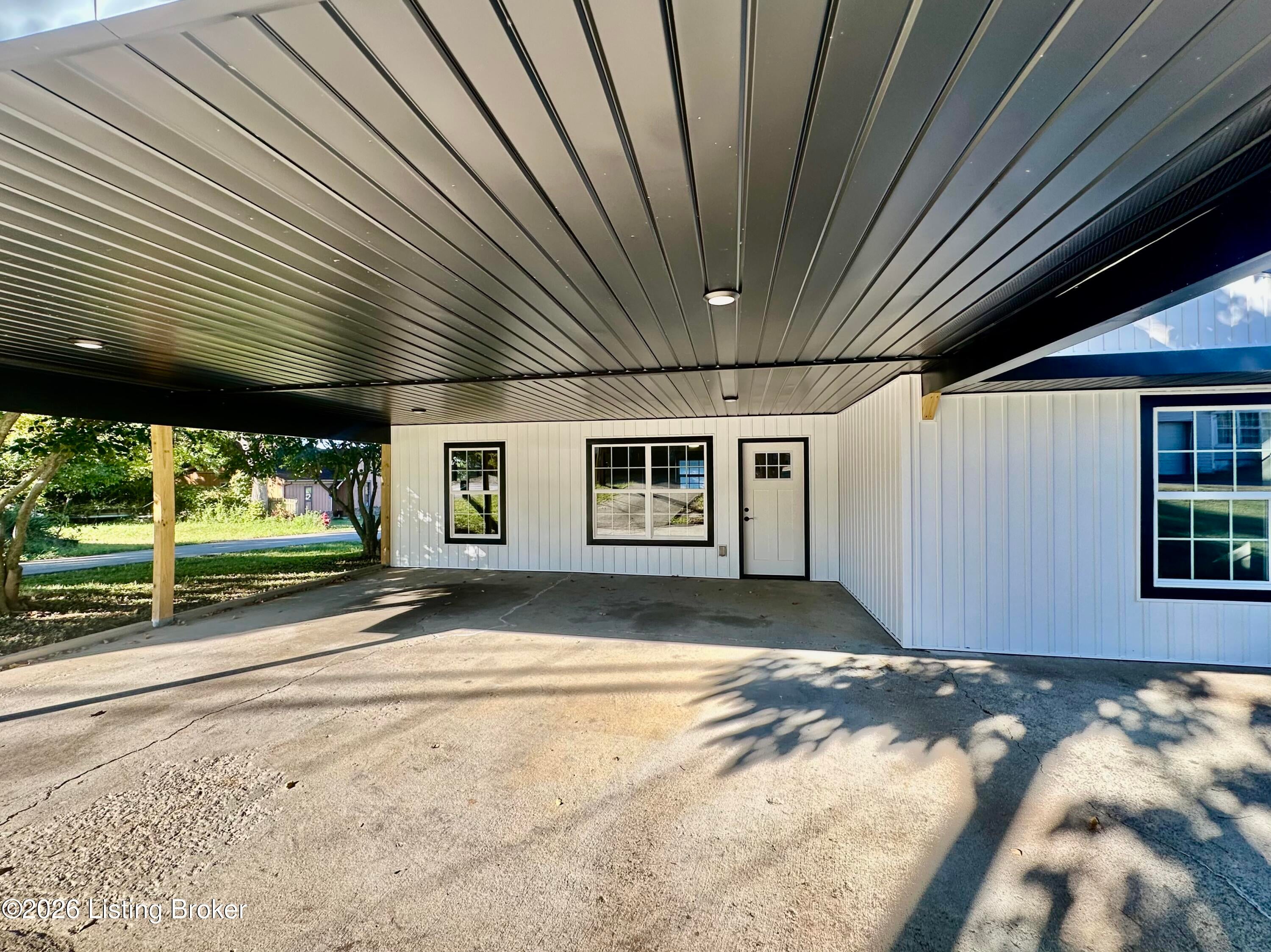 105 Hayward Rd