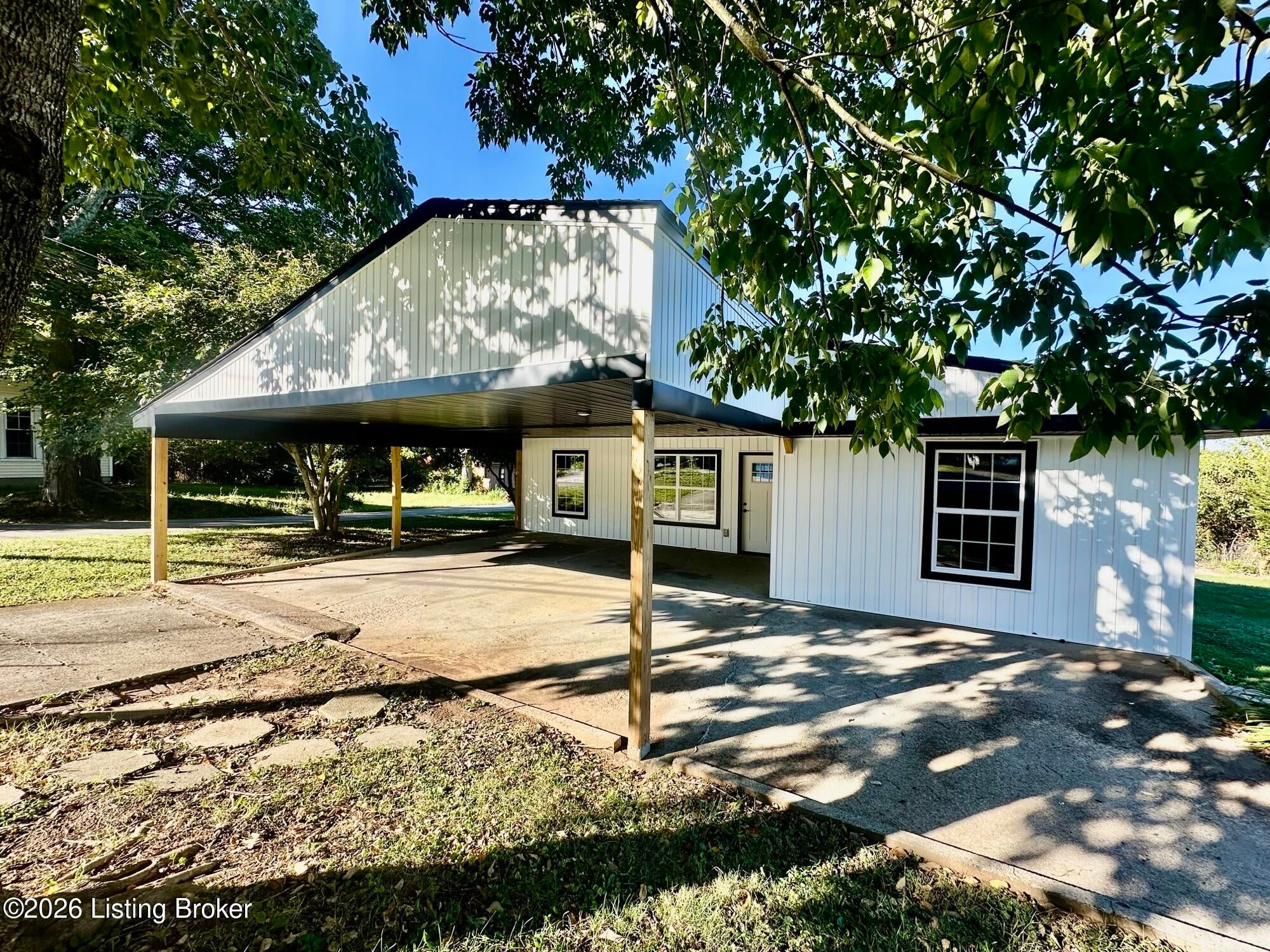 105 Hayward Rd
