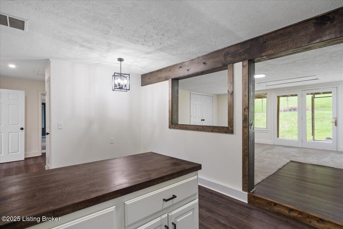 10711 Jefferson Hill Rd, Fairdale, Kentucky image 8