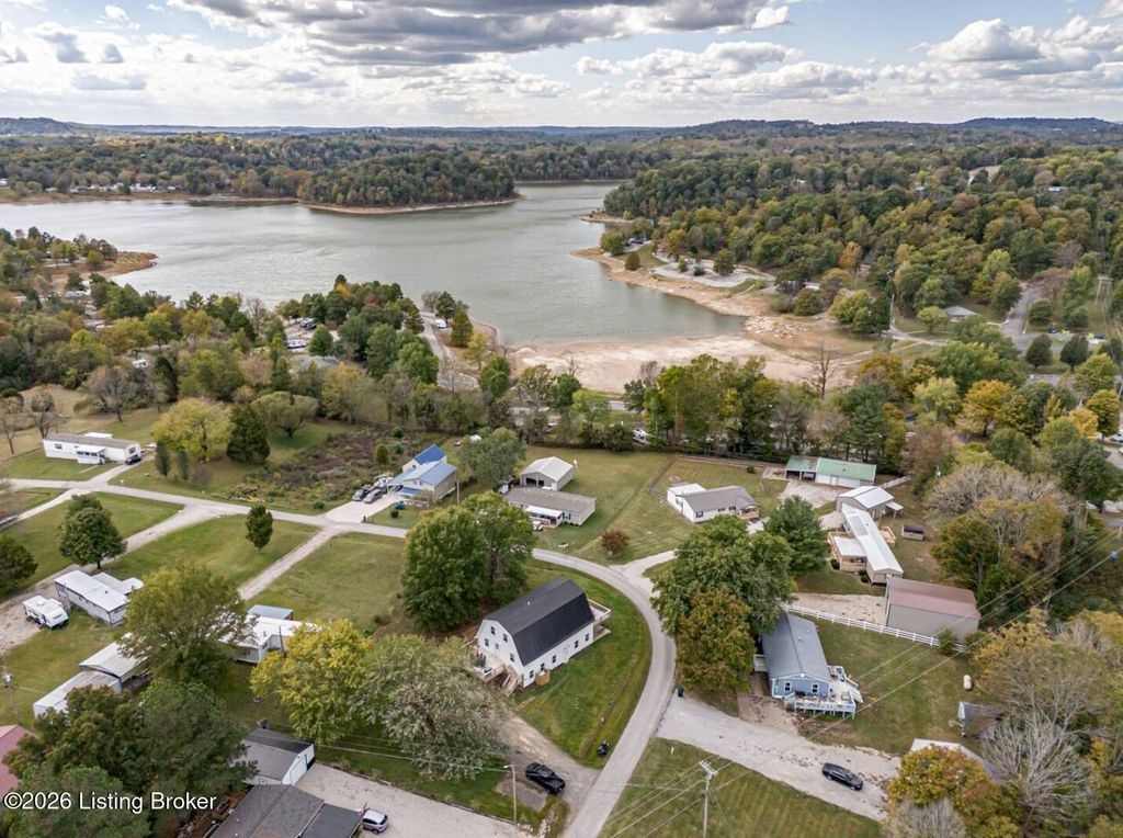 Photo of 59 Axtel Circle Loop, McDaniels, KY 40152 (MLS # 1709641)