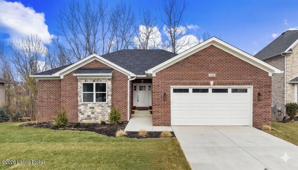 Photo of 4423 Stone Wynde Dr, Louisville, KY 40272 (MLS # 1709310)