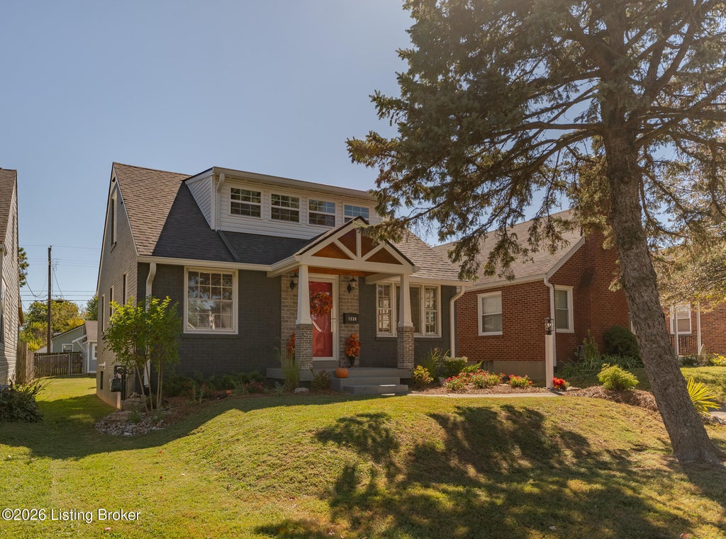 Photo of 1228 Bourbon Ave, Louisville, KY 40213 (MLS # 1731169)