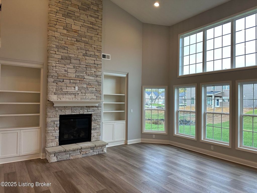 Photo of 3605 Carillon Ridge Way, Louisville, KY 40245 (MLS # 1702057)