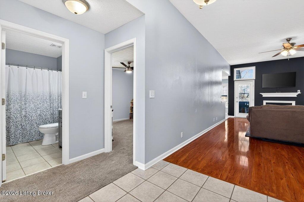 Photo of 15711 Beckley Hills Dr, Louisville, KY 40245 (MLS # 1711236)