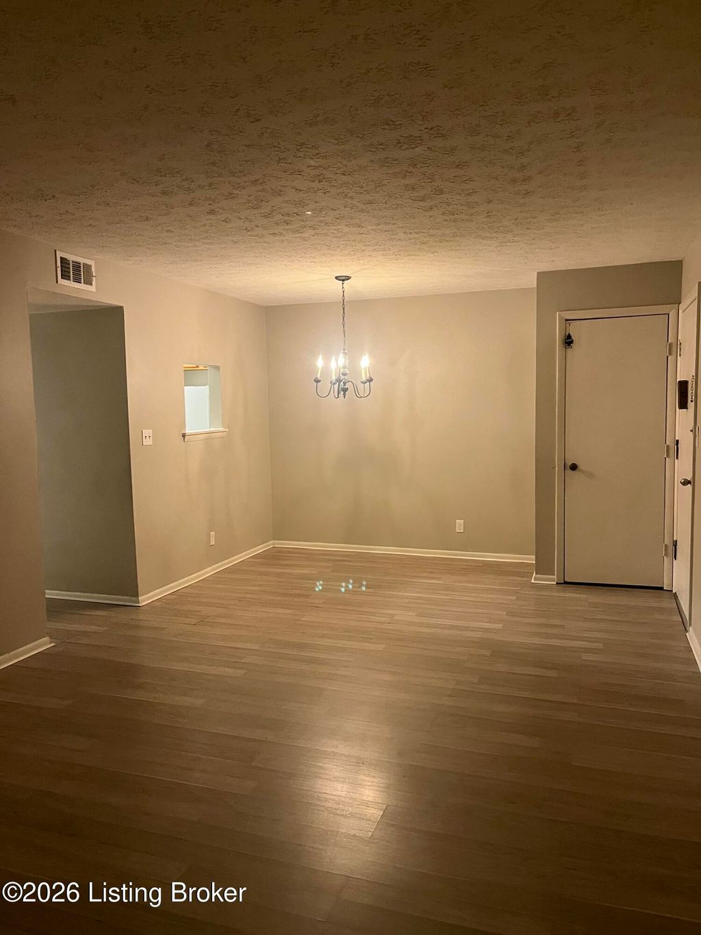 Photo of 8714 Bayberry Pl #APT 3, Louisville, KY 40242 (MLS # 1708146)