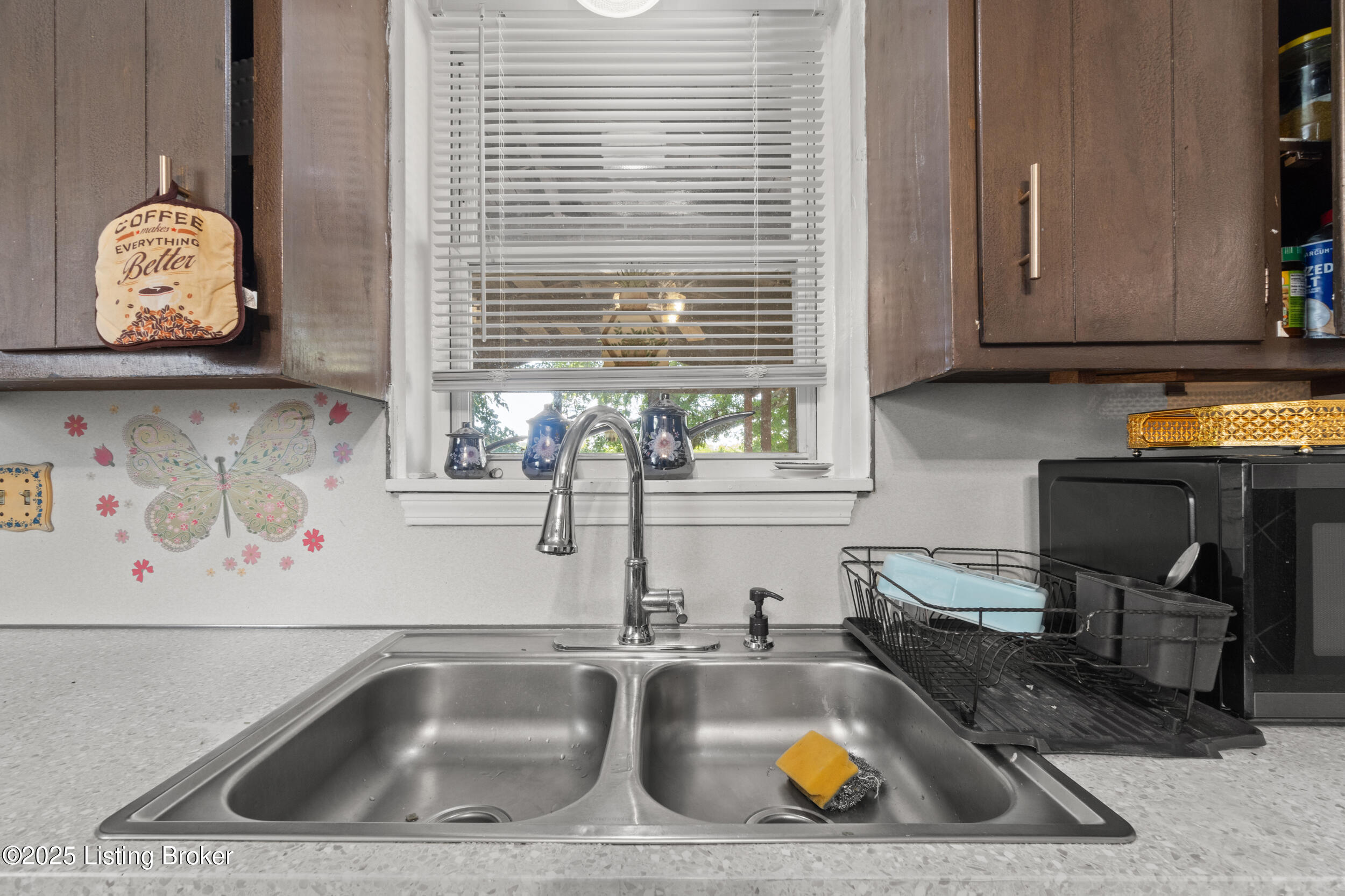 1626 Haskin Ave, Louisville, Pennsylvania image 6