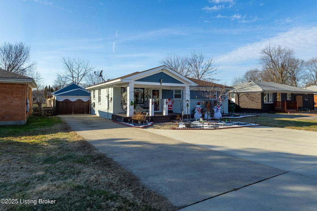 Photo of 8606 Blue Lick Rd, Louisville, KY 40219 (MLS # 1710453)