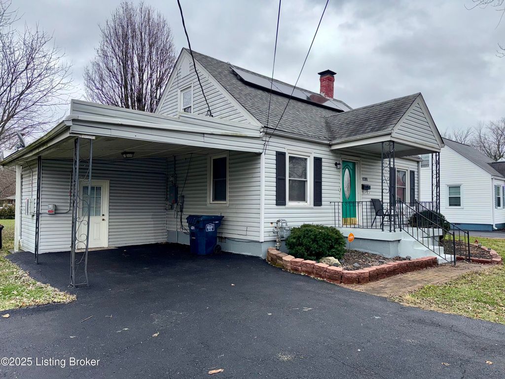 Photo of 4201 Savage Dr, Louisville, KY 40216 (MLS # 1705775)