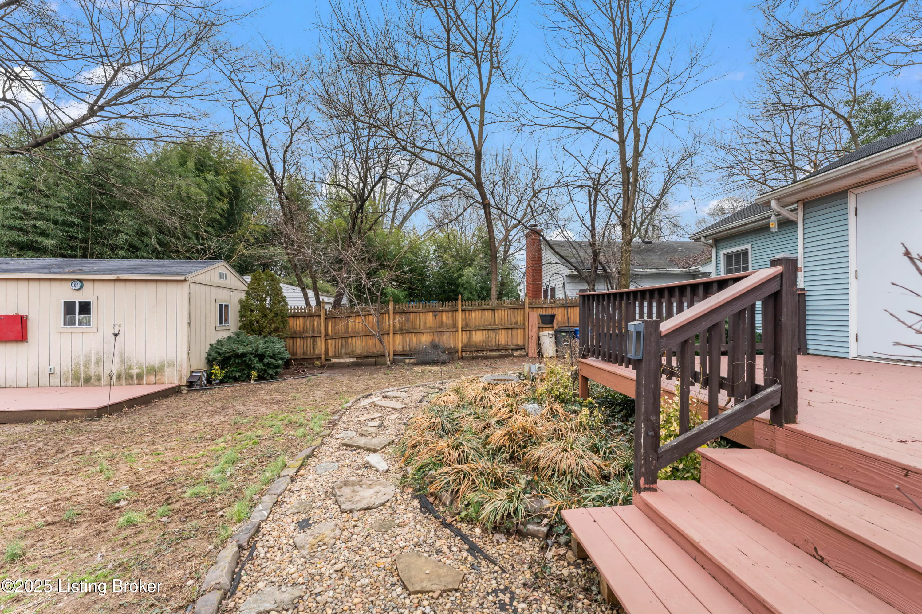 Louisville, Kentucky 40222, United States, 3 Bedrooms Bedrooms, ,2 BathroomsBathrooms,Residential,Active,6863