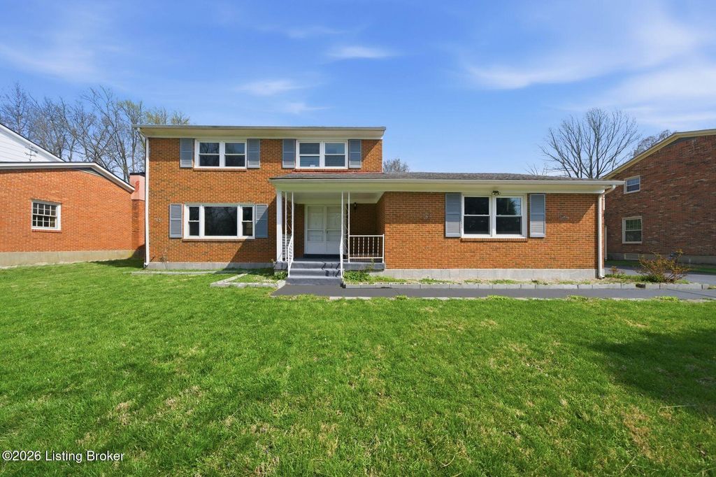 Photo of 4109 Stony Brook Dr, Louisville, KY 40299 (MLS # 1713190)