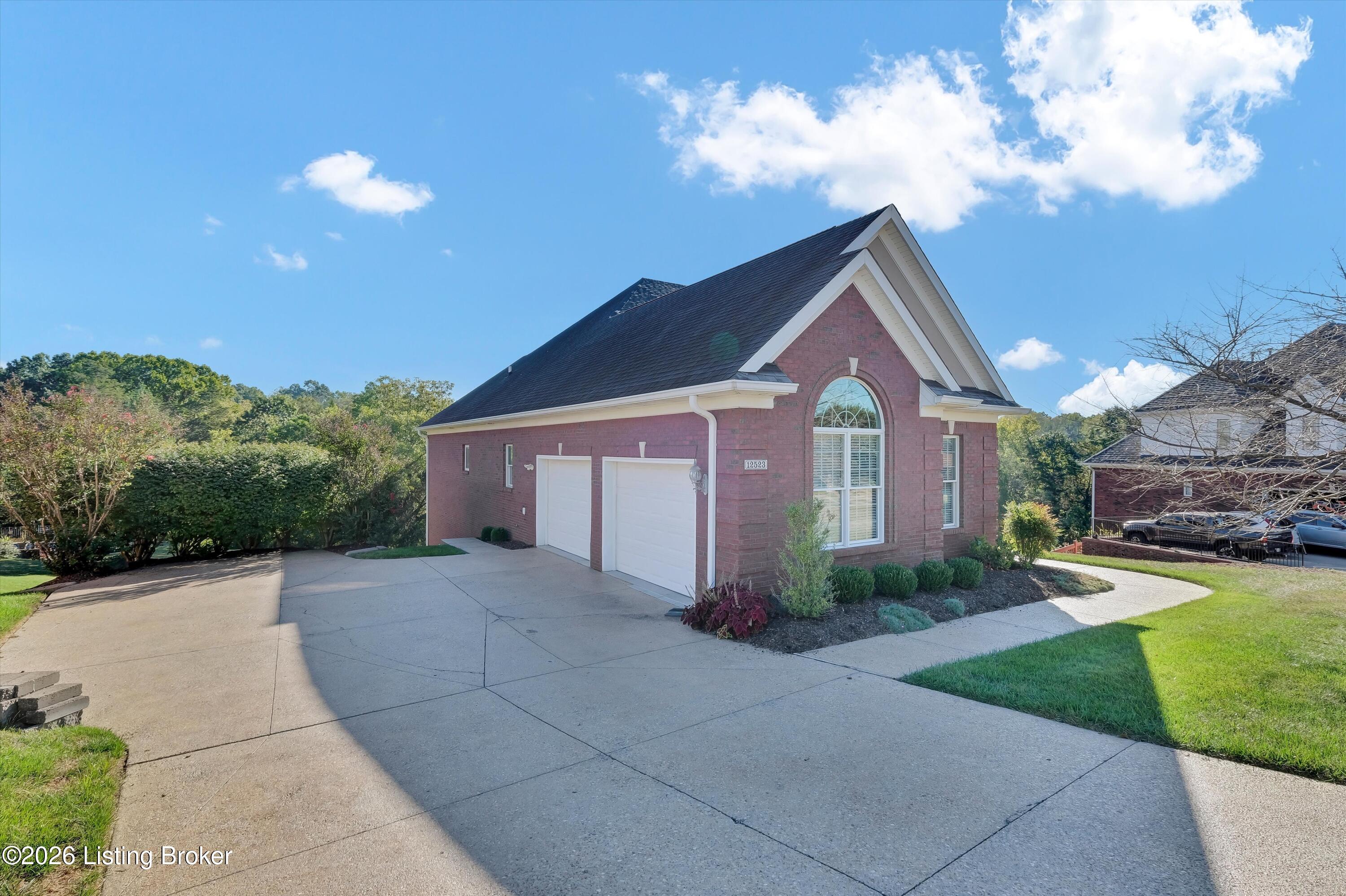 12523 Valley Pine Dr