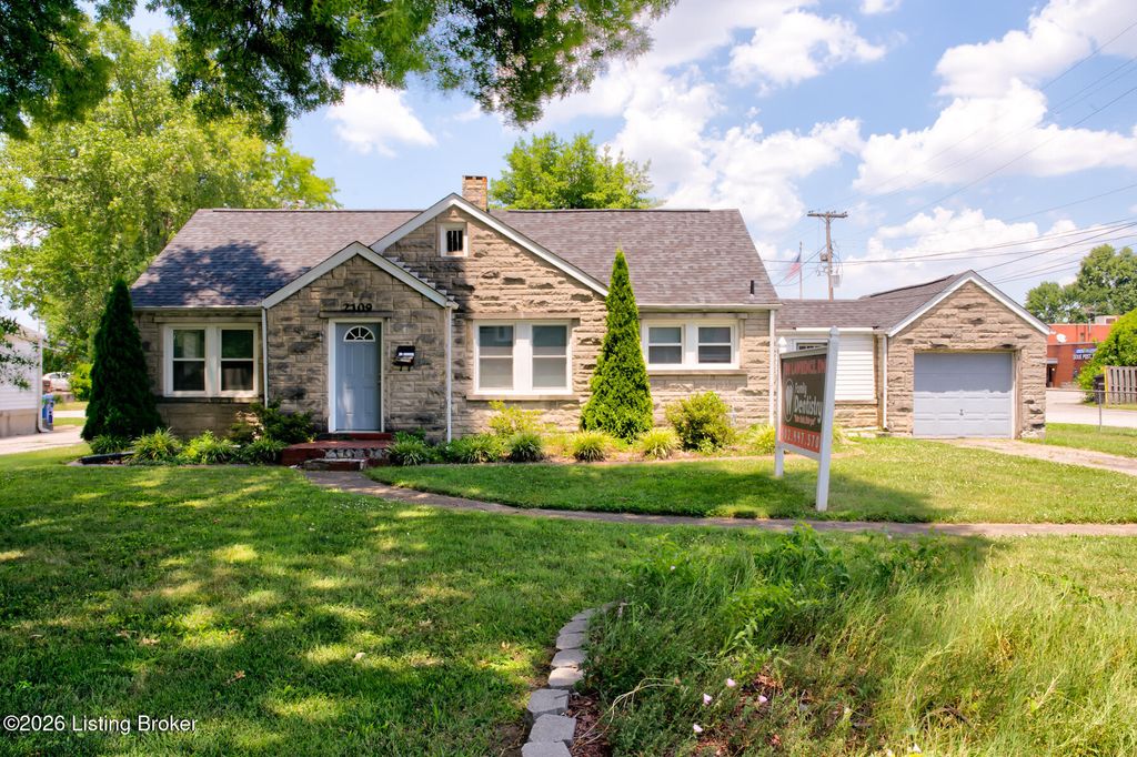Photo of 2109 Crums Ln, Louisville, KY 40216 (MLS # 1710478)