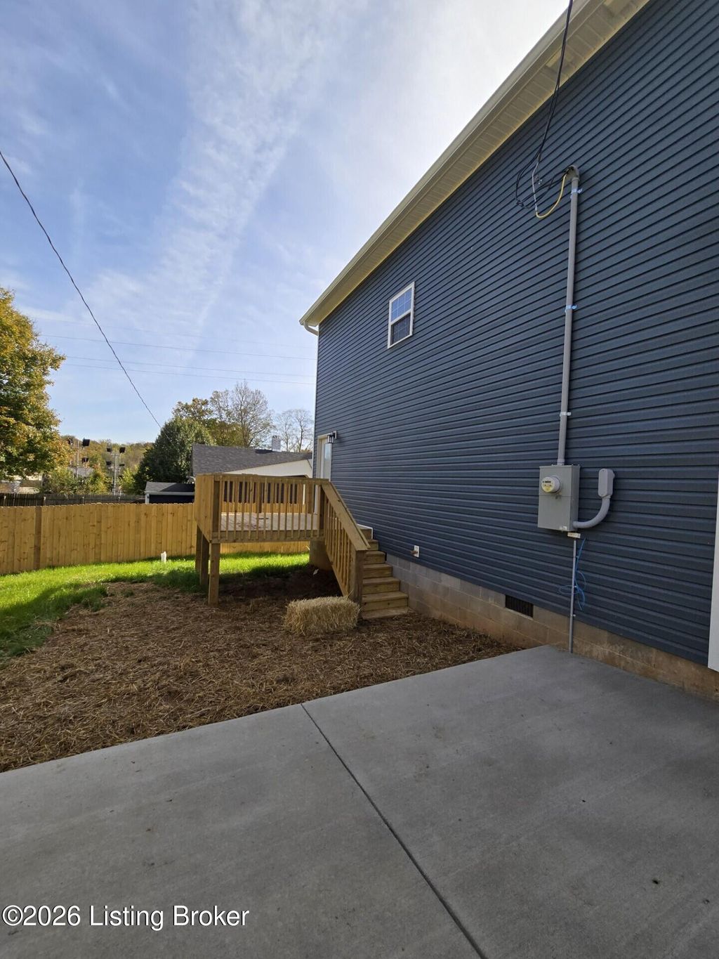 Photo of 215 E Brown St, Elizabethtown, KY 42701 (MLS # 1713598)