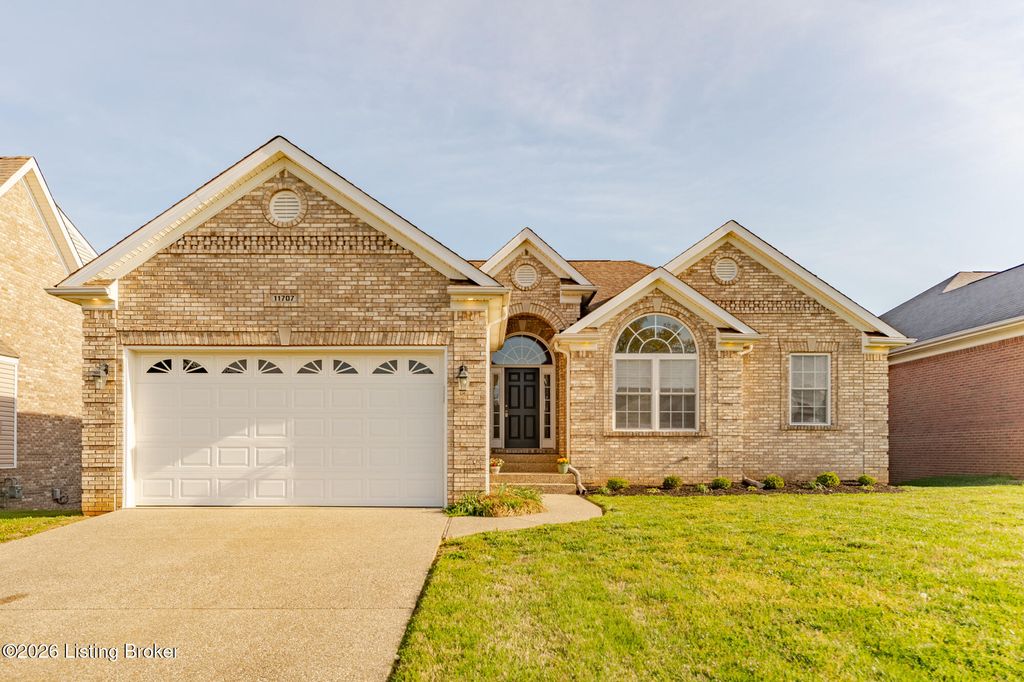 Photo of 11707 Taylor Rae Dr, Louisville, KY 40229 (MLS # 1713611)
