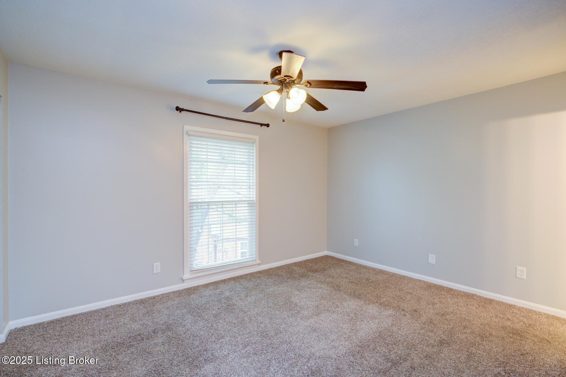108 Highwood Dr, Louisville, Pennsylvania image 12