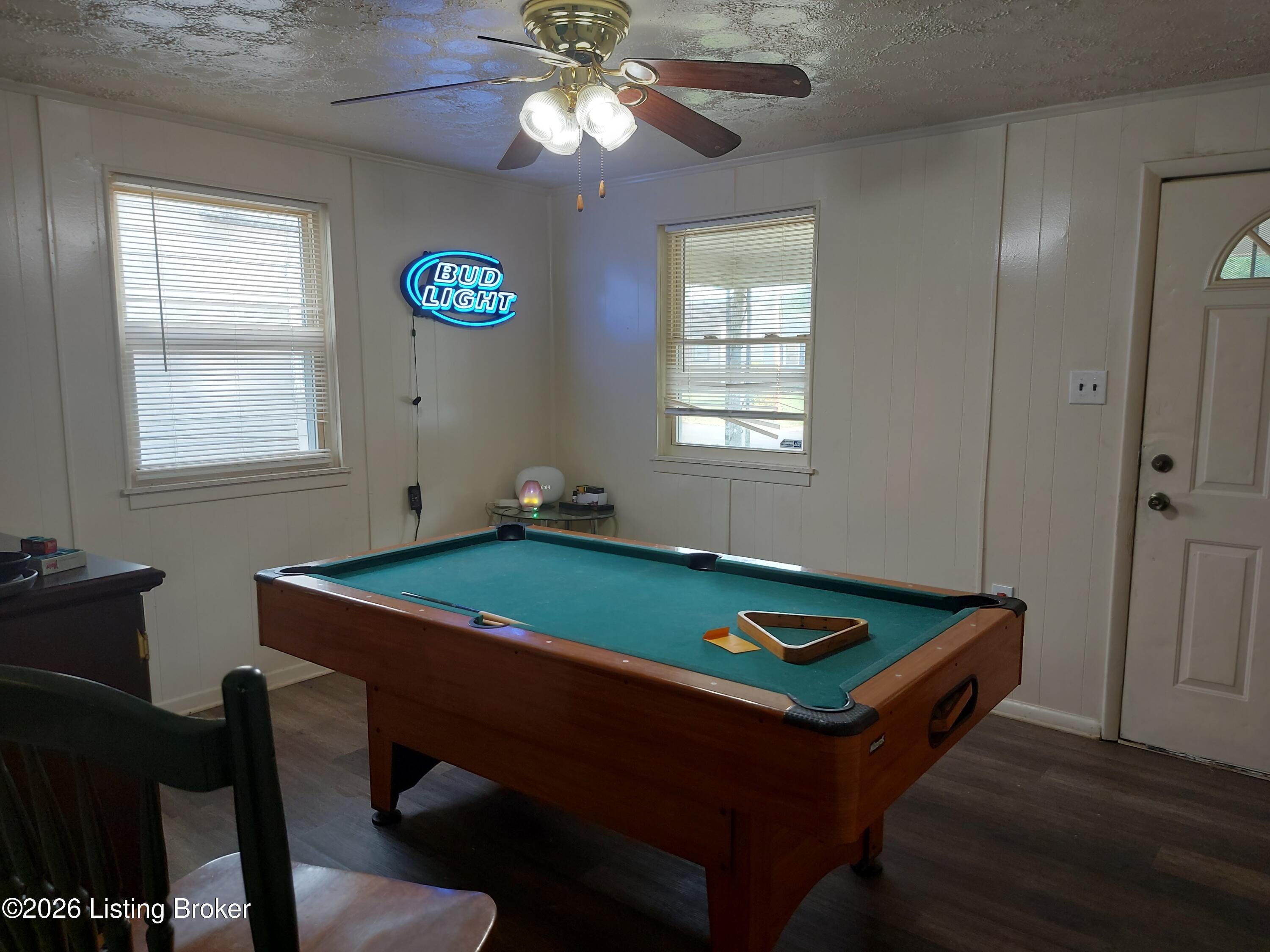 717 Compton St - Photo 3