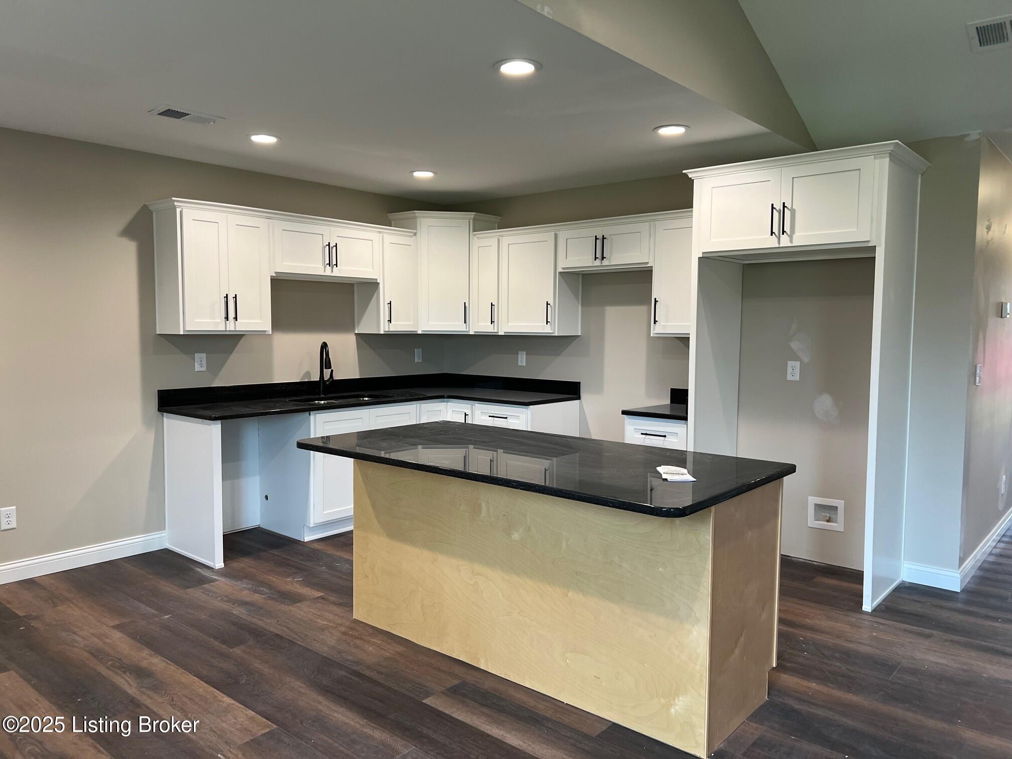 106 New Orleans Ct, Taylorsville, Pennsylvania image 6