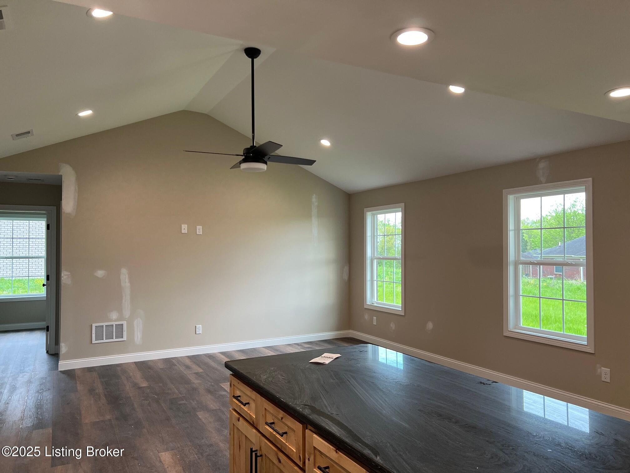 106 New Orleans Ct, Taylorsville, Pennsylvania image 4