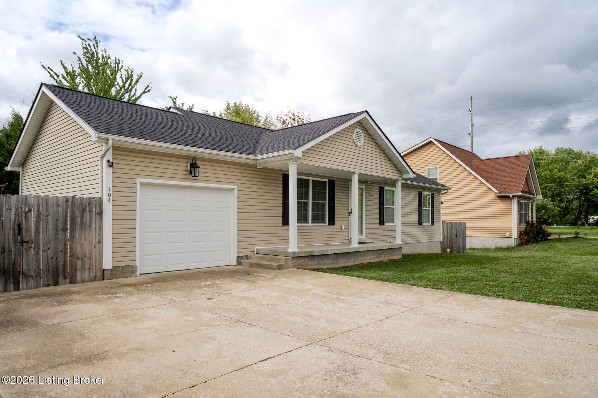 104 Ruby Ct - Photo 2