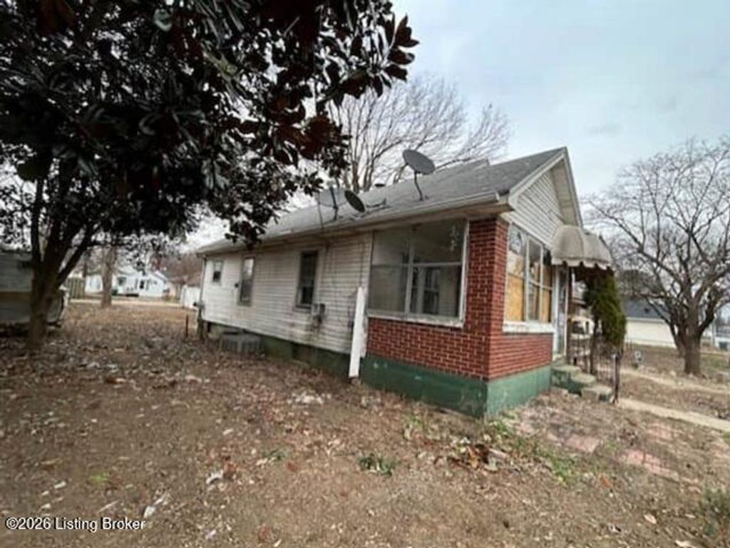 Photo of 1639 Monarch Ave, Owensboro, KY 42303 (MLS # 1707919)