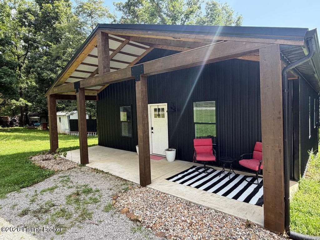 Photo of 415 Indian Ridge Rd, Falls Of Rough, KY 40119 (MLS # 1722086)