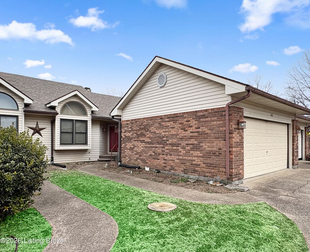 Photo of 468 Mulberry St, Leitchfield, KY 42754 (MLS # 1709397)