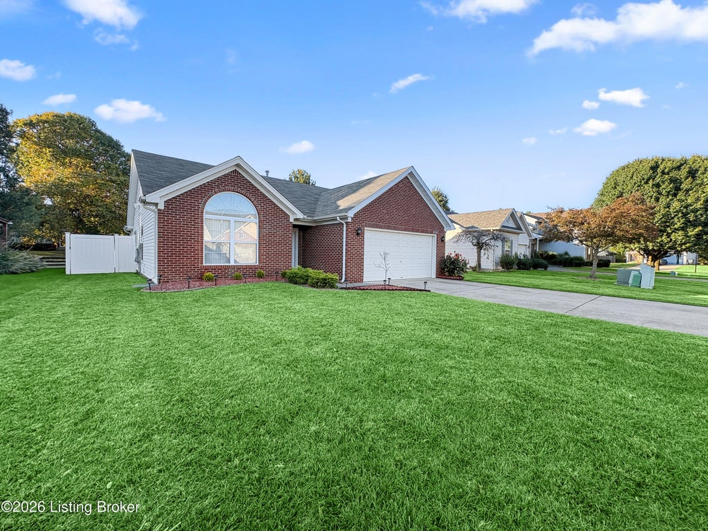 Photo of 11204 Woodridge Lake Way, Louisville, KY 40272 (MLS # 1731560)