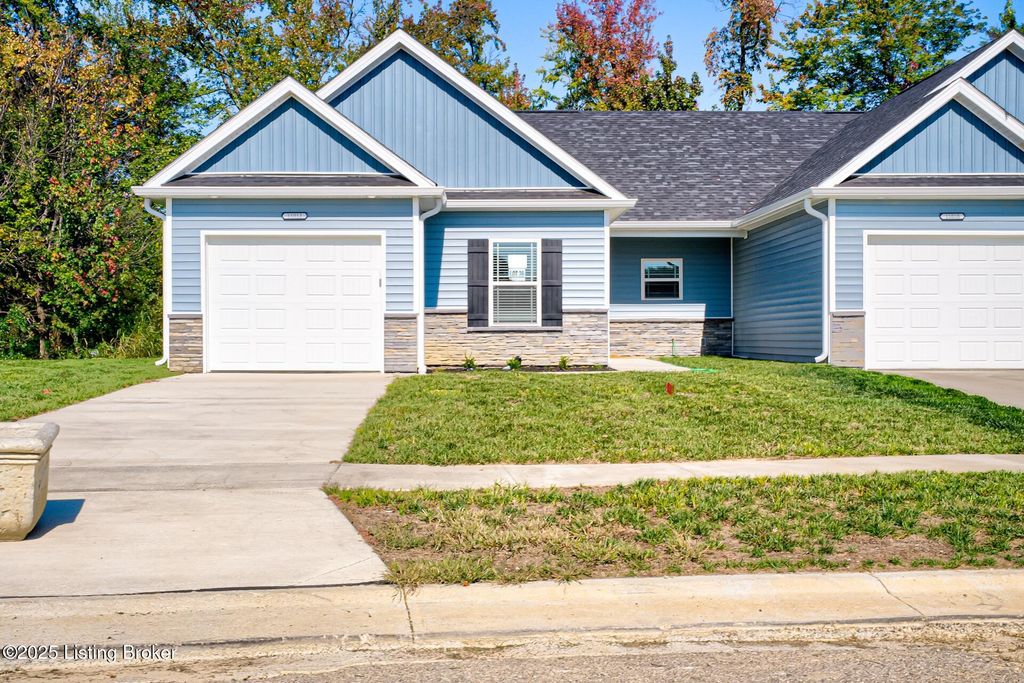 Photo of Lot 28 Brookley Place, Louisville, KY 40229 (MLS # 1700639)