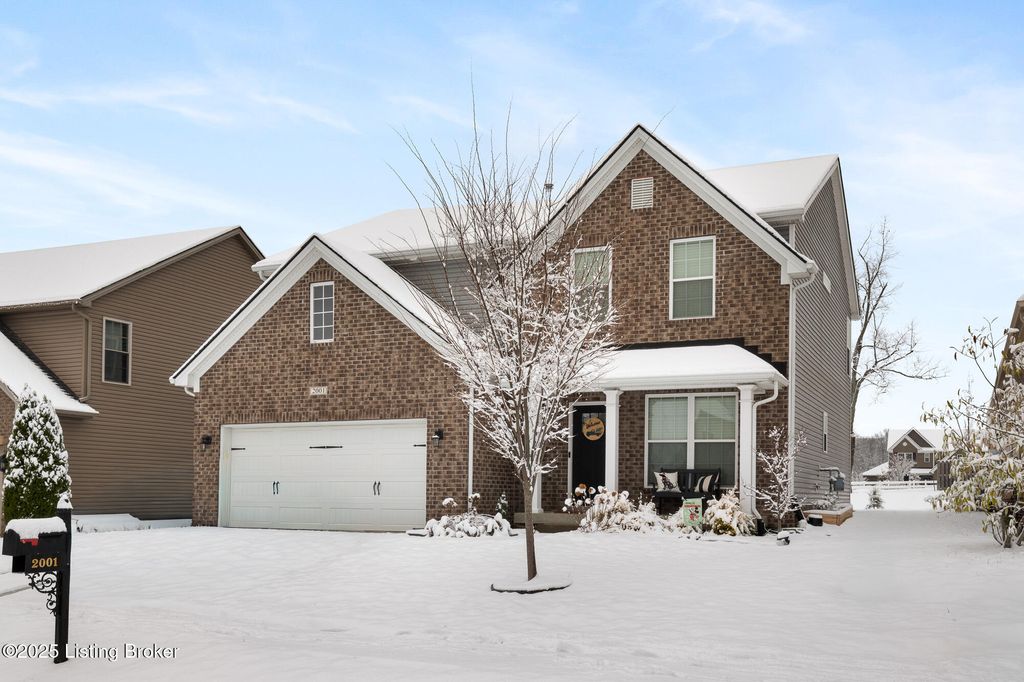 Photo of 2001 Carabiner Way, Louisville, KY 40245 (MLS # 1705081)