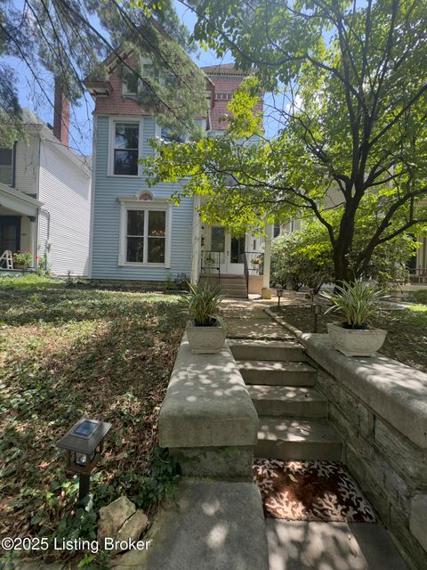 Photo of 1422 Highland Ave, Louisville, KY 40204 (MLS # 1701832) Photo of 1422 Highland Ave, Louisville, KY 40204 (MLS # 1701832)